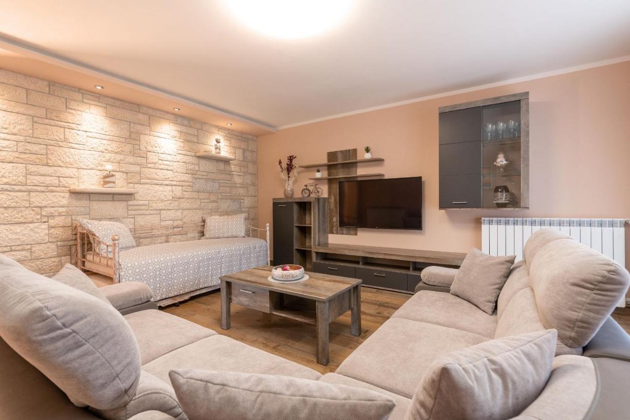 Oliva & Hedera Viridi Apartment