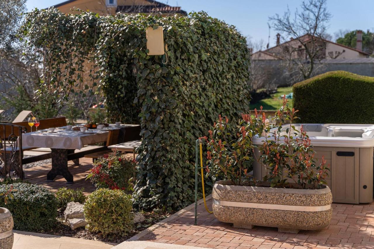 Oliva & Hedera Viridi Apartment Kastelir