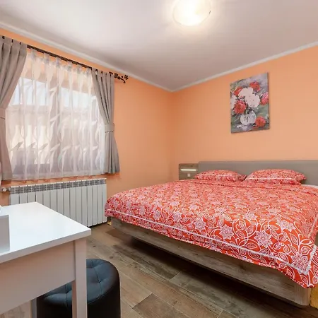 Ferienwohnung Oliva & Hedera Viridi Kaštelir Exterior foto
