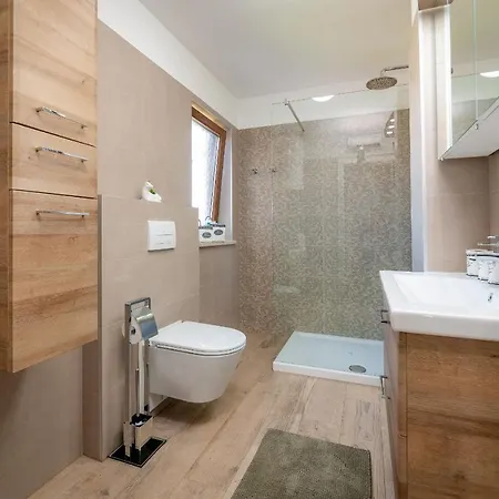 Ferienwohnung Oliva & Hedera Viridi Kaštelir Exterior foto